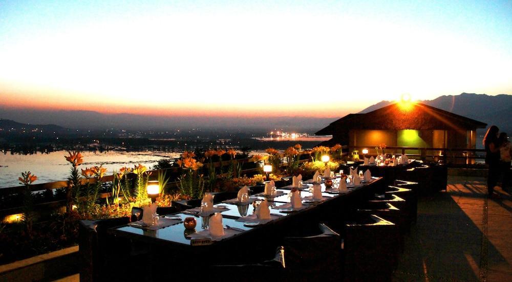Taj Dal View Srinagar Hotell Eksteriør bilde